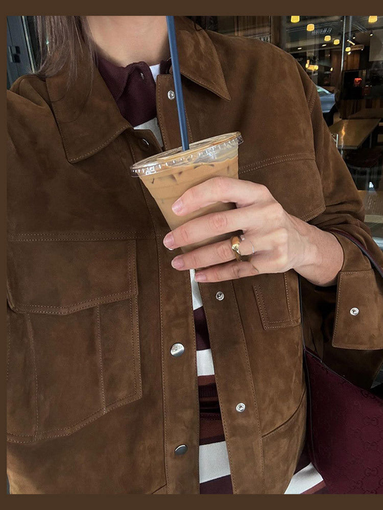 Ladies Elegant Suede Jacket with Practical Pockets and Chic Modern Cut