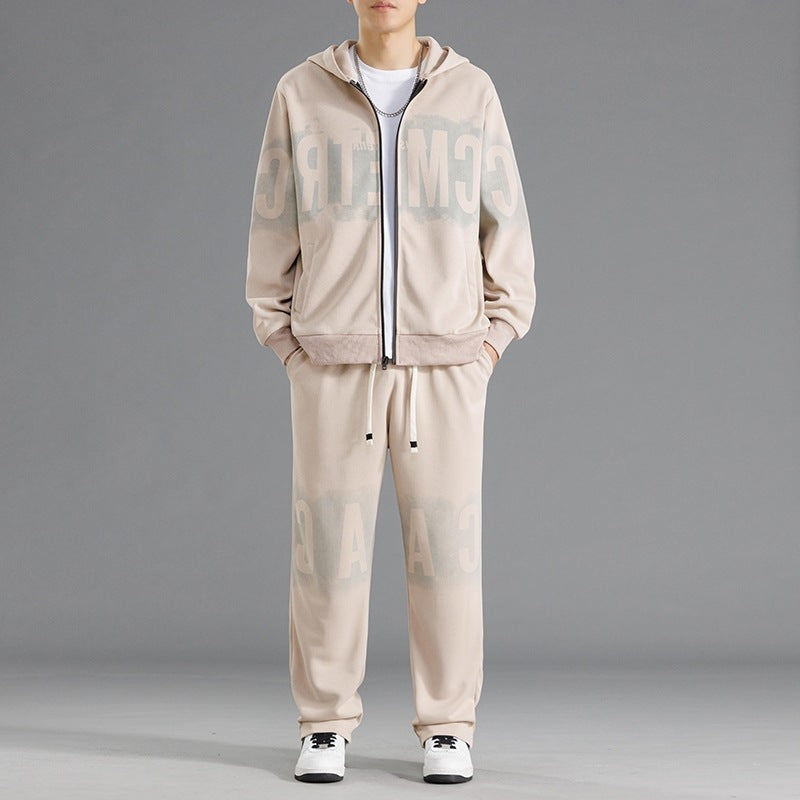 Men's sports suit with an innovative design and practical pockets Lune London