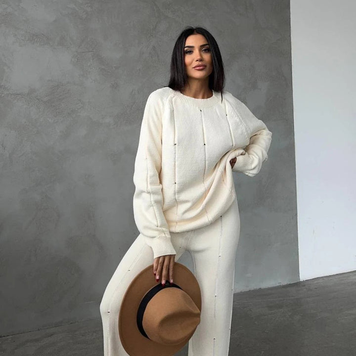 Comfortable knitted set for women with a modern cut and discreet accents Lune London