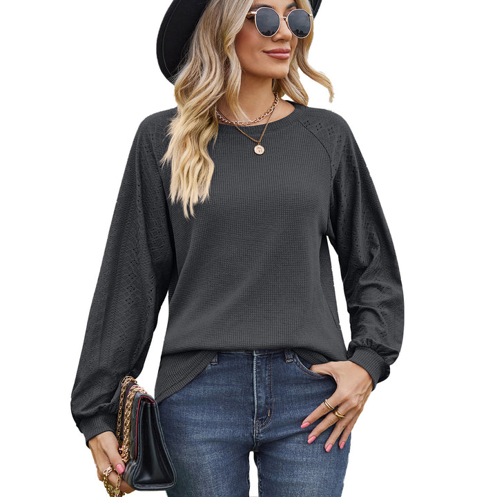 Casual sweater for women with trendy knit details Lune London