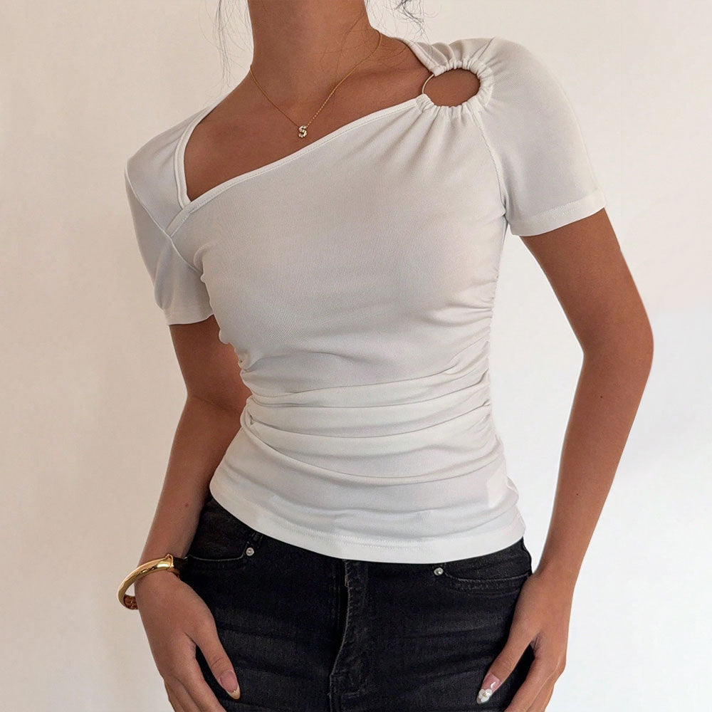 Chemise tendance à manches courtes pour femmes avec encolure asymétrique et fronces Chic & Stil