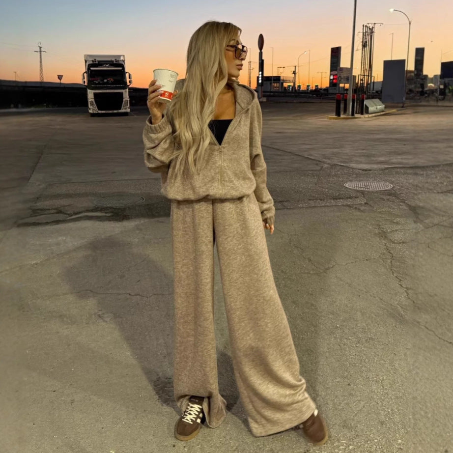 Women's Loungewear Suit Made Of Soft Fleece with Hood and Loose Fit Lune London