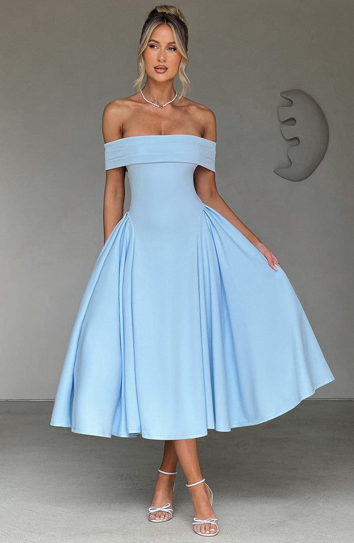 Women's Elegant Evening Dress with Strapless Design and Voluminous Skirt Lune London