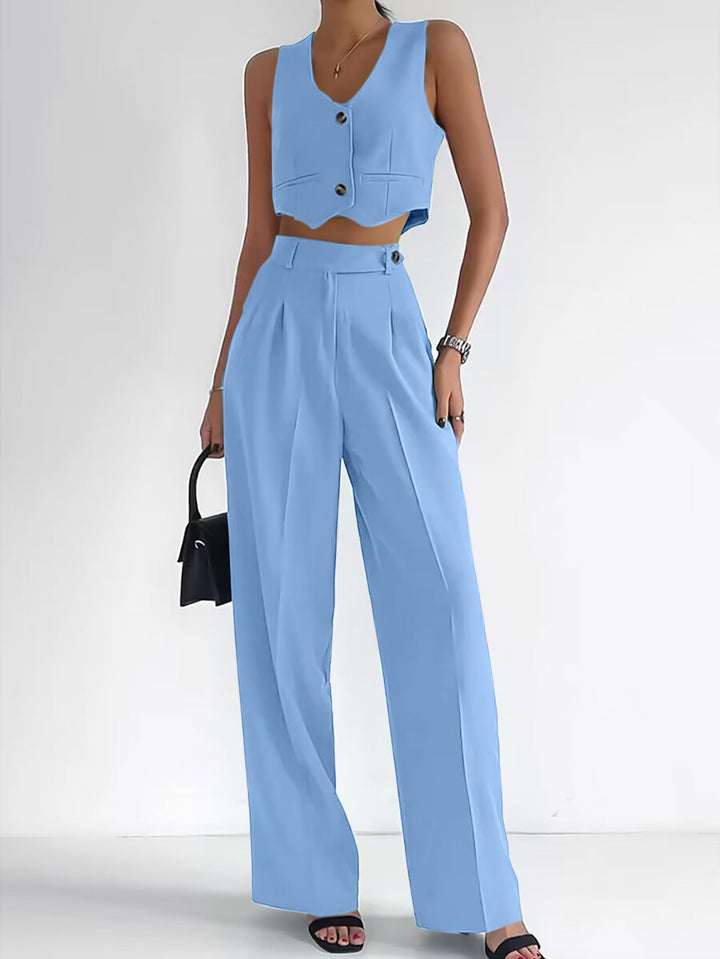 Fashionable women's set consisting of a sleeveless crop top and wide trousers Lune London