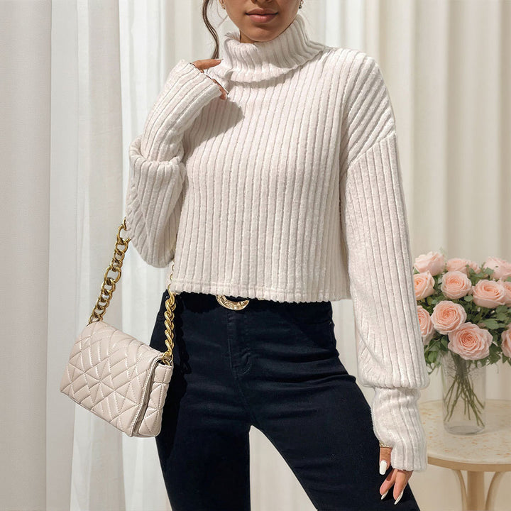 Chic & Stil women's cropped sweatshirt with high collar and finely ribbed structure
