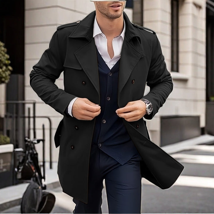 Double-breasted trench coat for men with practical pockets Lune London