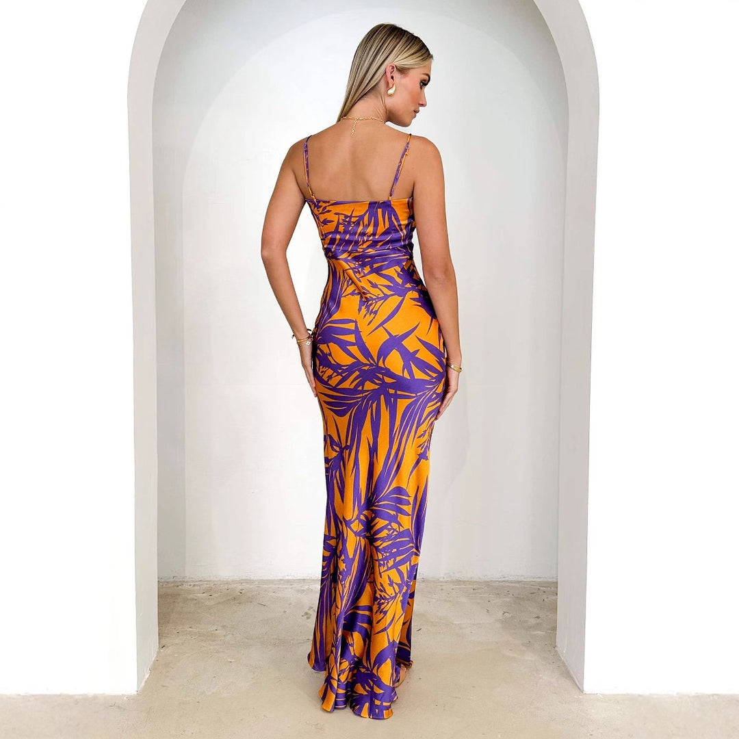 Women's maxi dress with deep neckline and floral print Lune London