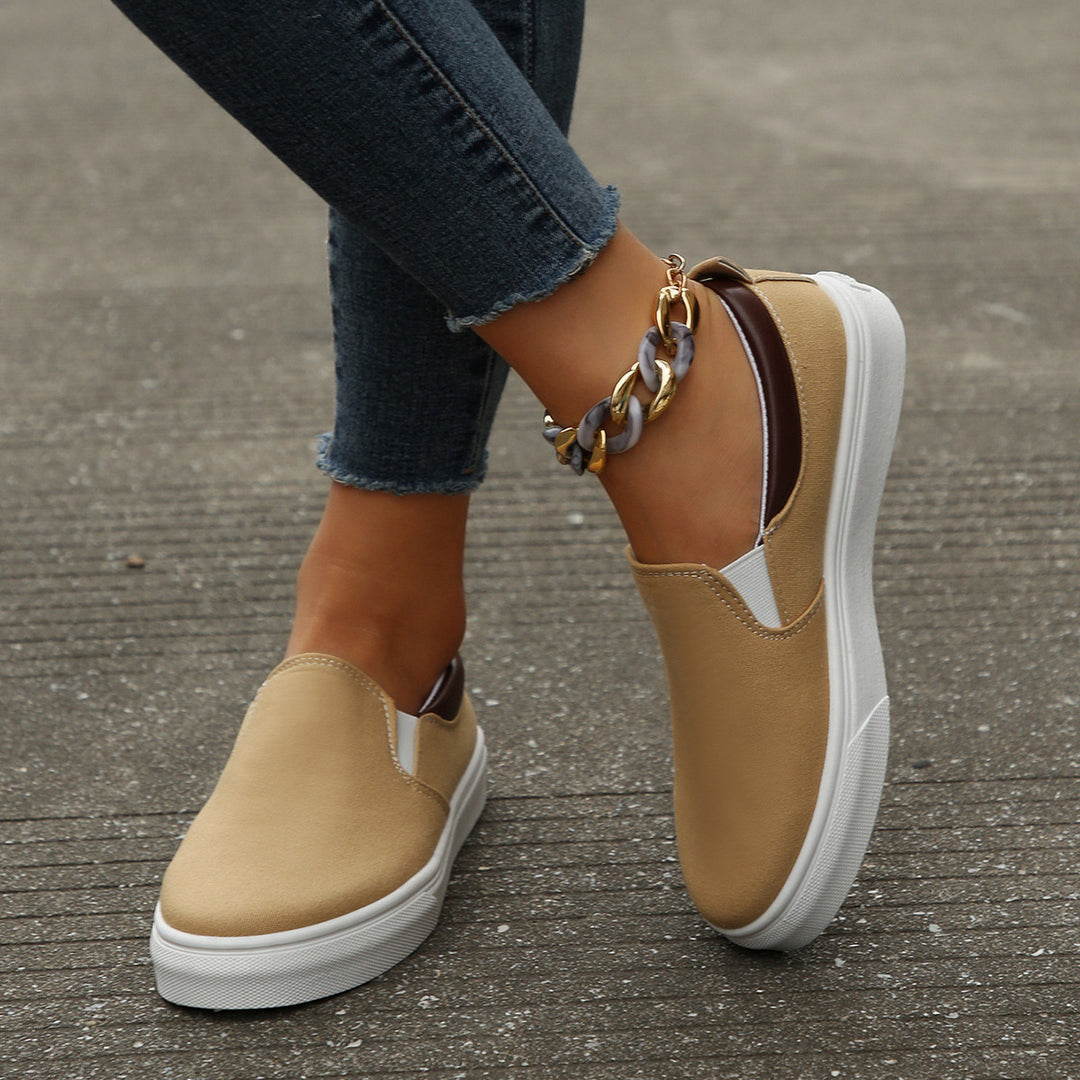 Women’s slip-on leisure shoes with elastic access and a non-slip sole Lune London