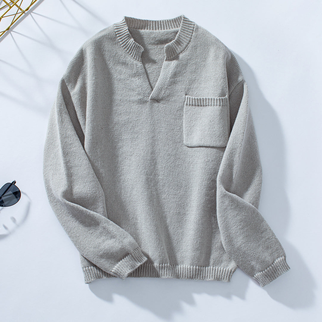 Casual women's sweater with button details and chest pocket Lune London