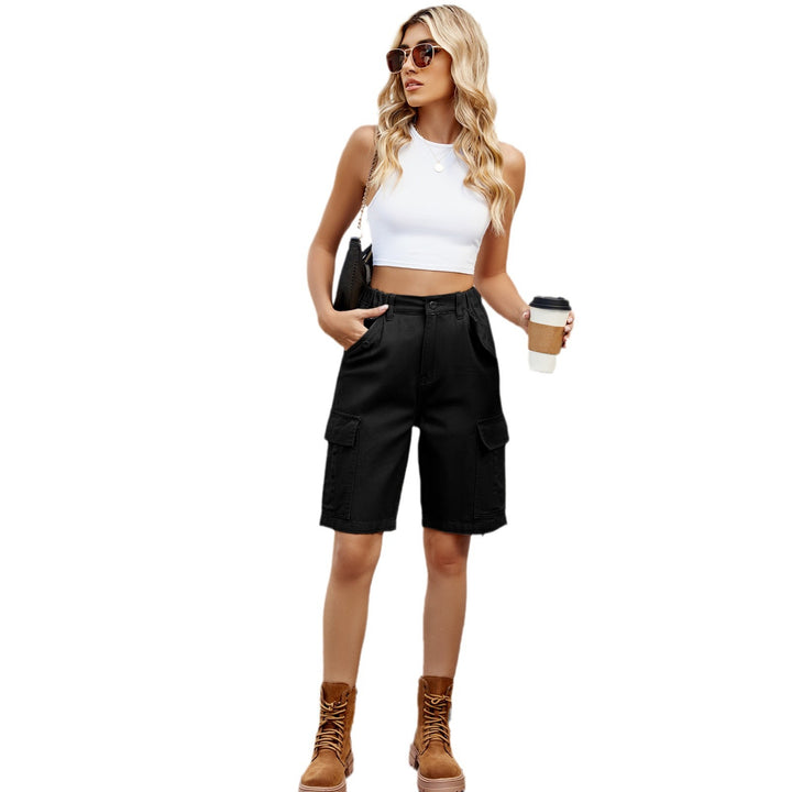 High-waisted cargo shorts for women with practical side pockets Lune London