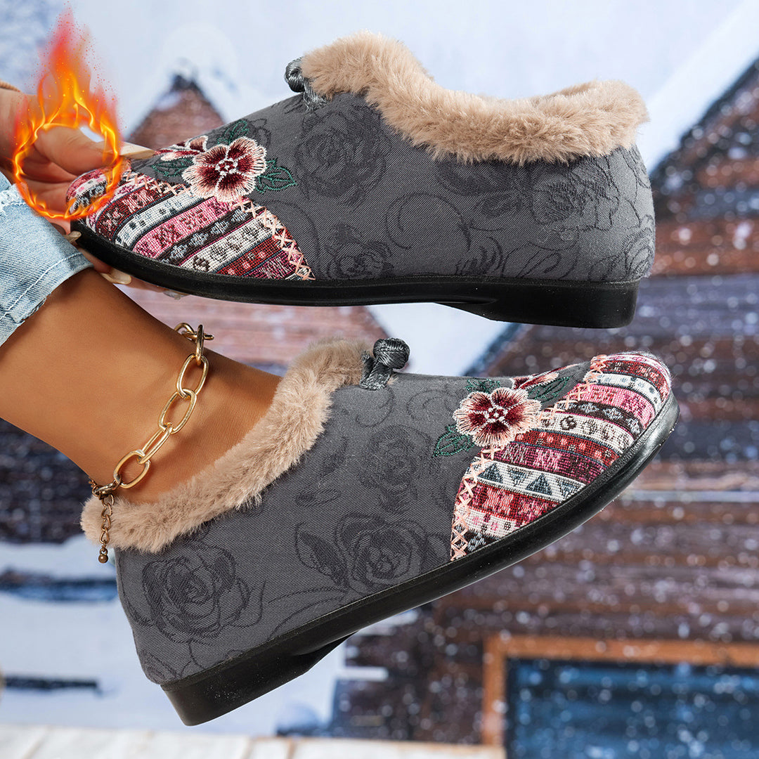 Slippers for women with soft lining and trendy floral design Lune London