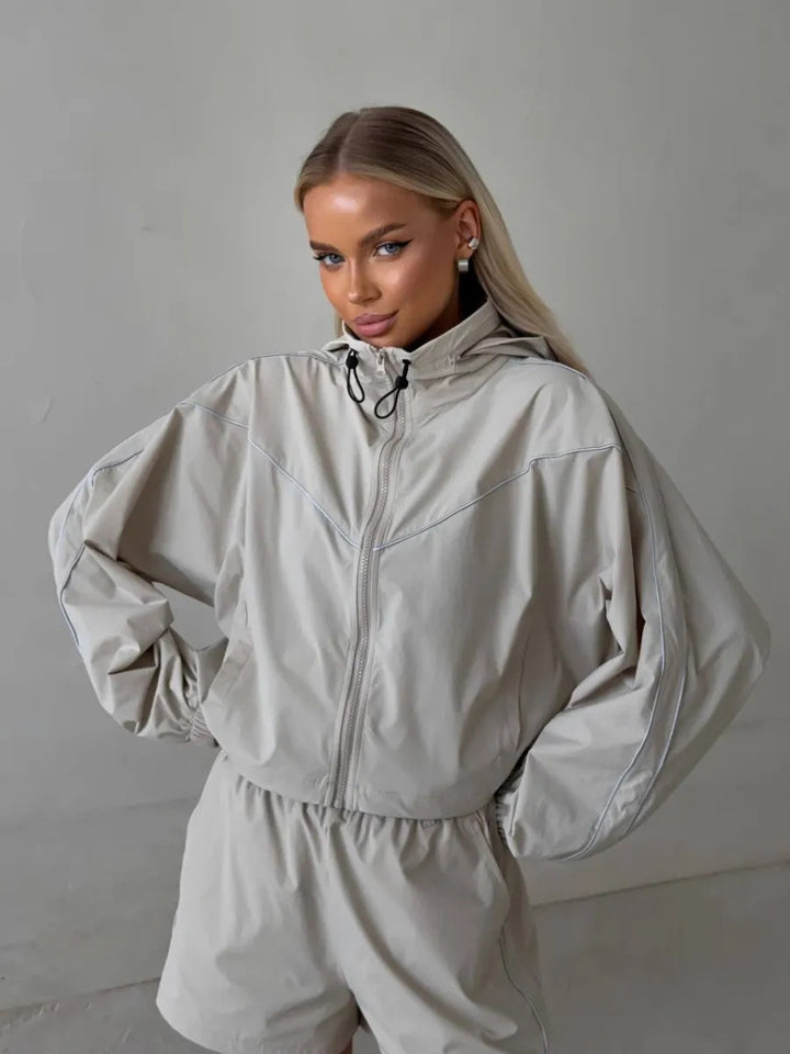 Sport leisure set for women with high collar jacket and Lune London shorts