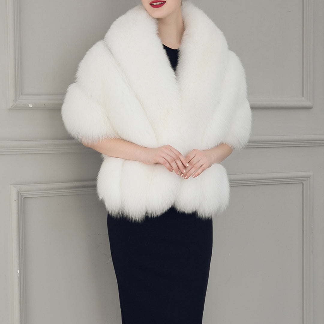 Ladies luxurious elegant faux fur cape Lune London