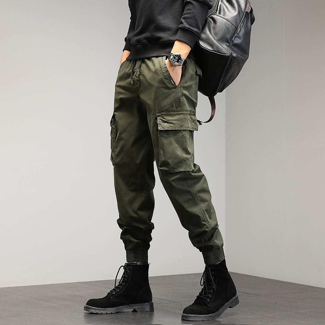 Men's cargo pants with elastic waistband and practical side pockets Lune London