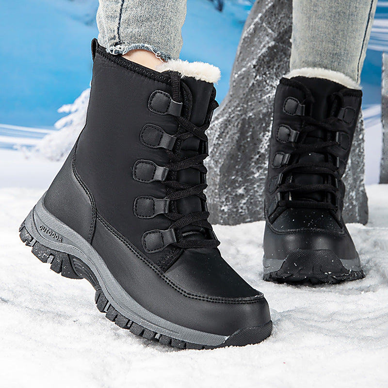Women's winter boots with non-slip sole and insulating lining Lune London