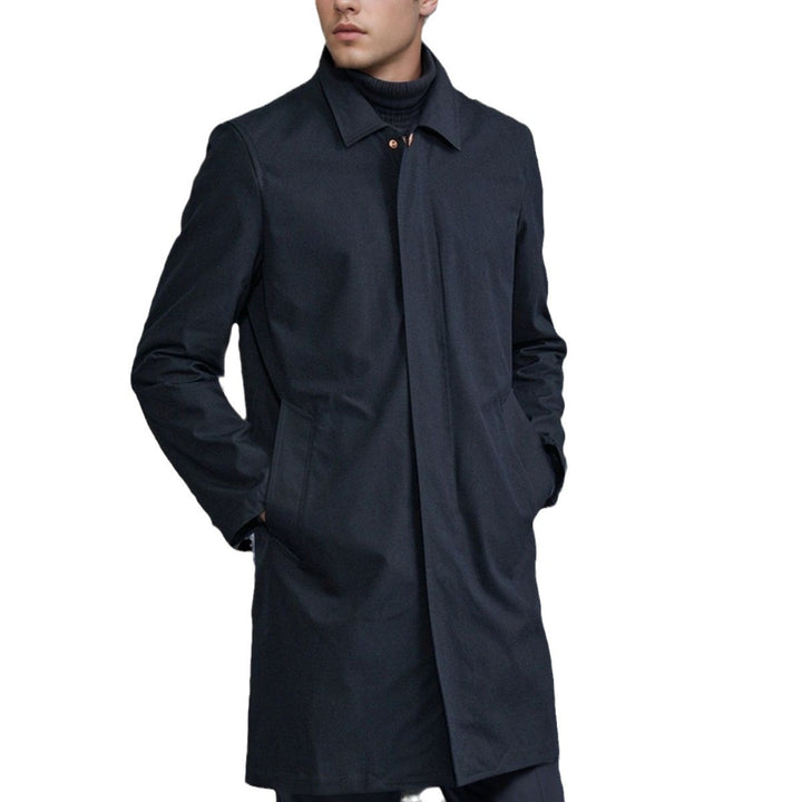 Elegant transitional coat for men with a practical high collar and hidden pockets Lune London