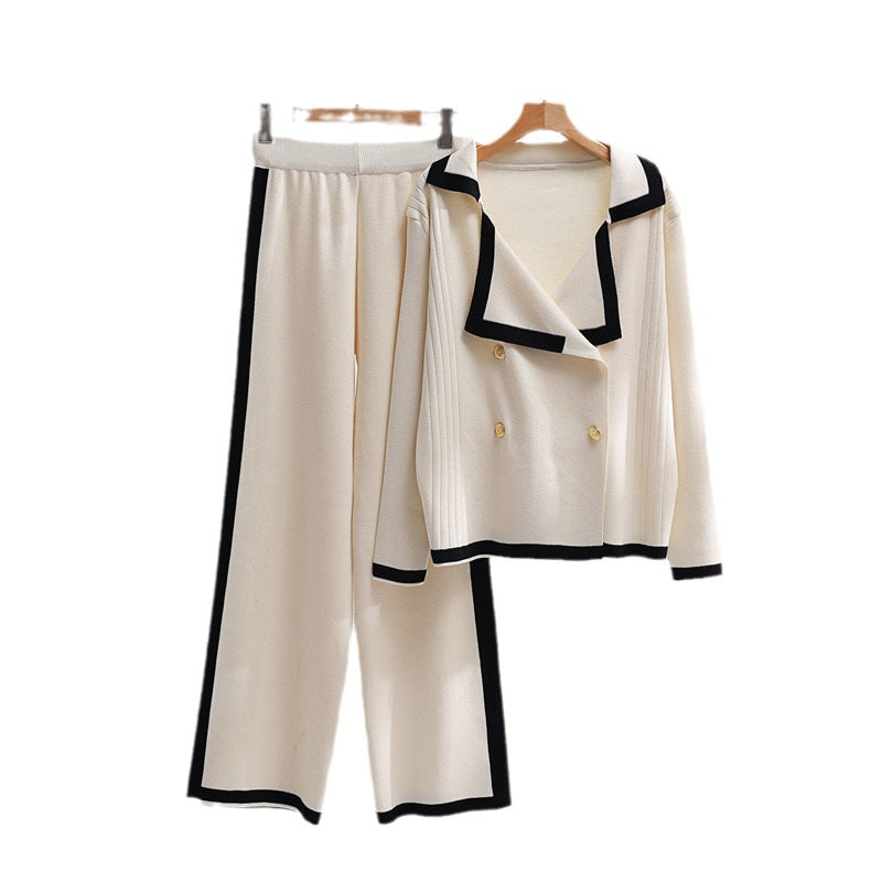 Elegant loungewear set for women with contrasting details Lune London