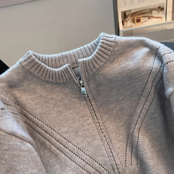 Pull en maille sportive pour femmes avec zip décoratif Chic & Stil