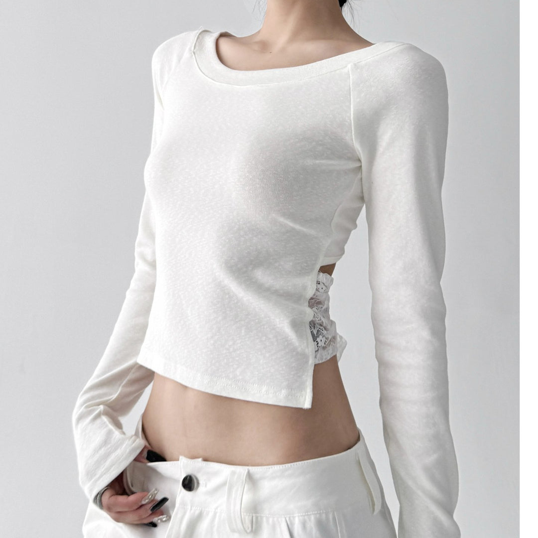 Women's casual long sleeve top with open back and decorative tie belt Chic & Stil