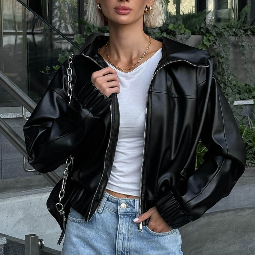 Trendy faux leather jacket for women with hood and elastic belt Lune London