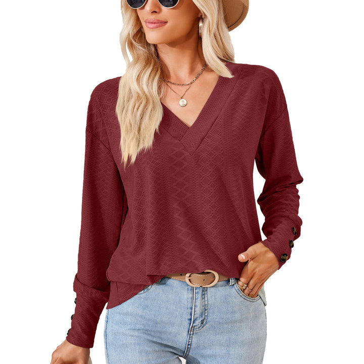 Long sleeve blouse for women with a refined V-neckline and a structured design Lune London