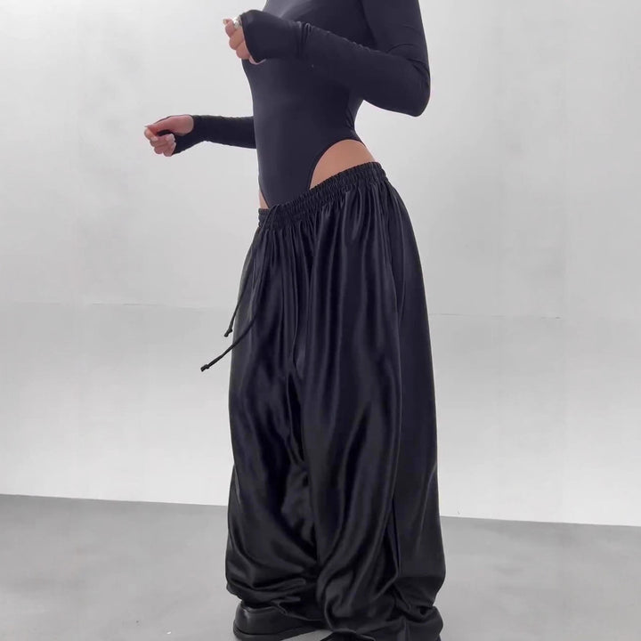 Pantalons en satin élégants et légers pour femmes Chic & Stil