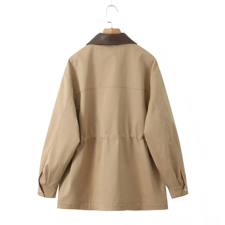 Windbreaker jacket for women with comfortable size adjustment and extra large pockets Lune London