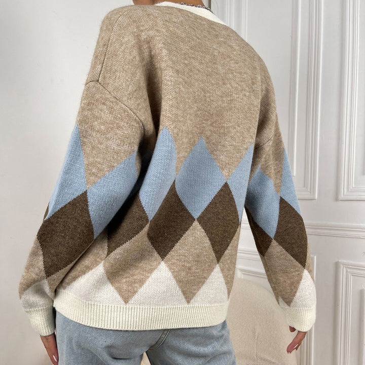 Ladies elegant knitted vest with attractive diamond patterns Lune London