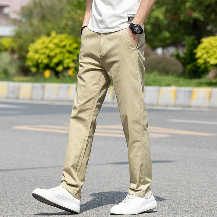 Light leisure pants for men with a practical cut and comfortable fit Lune London