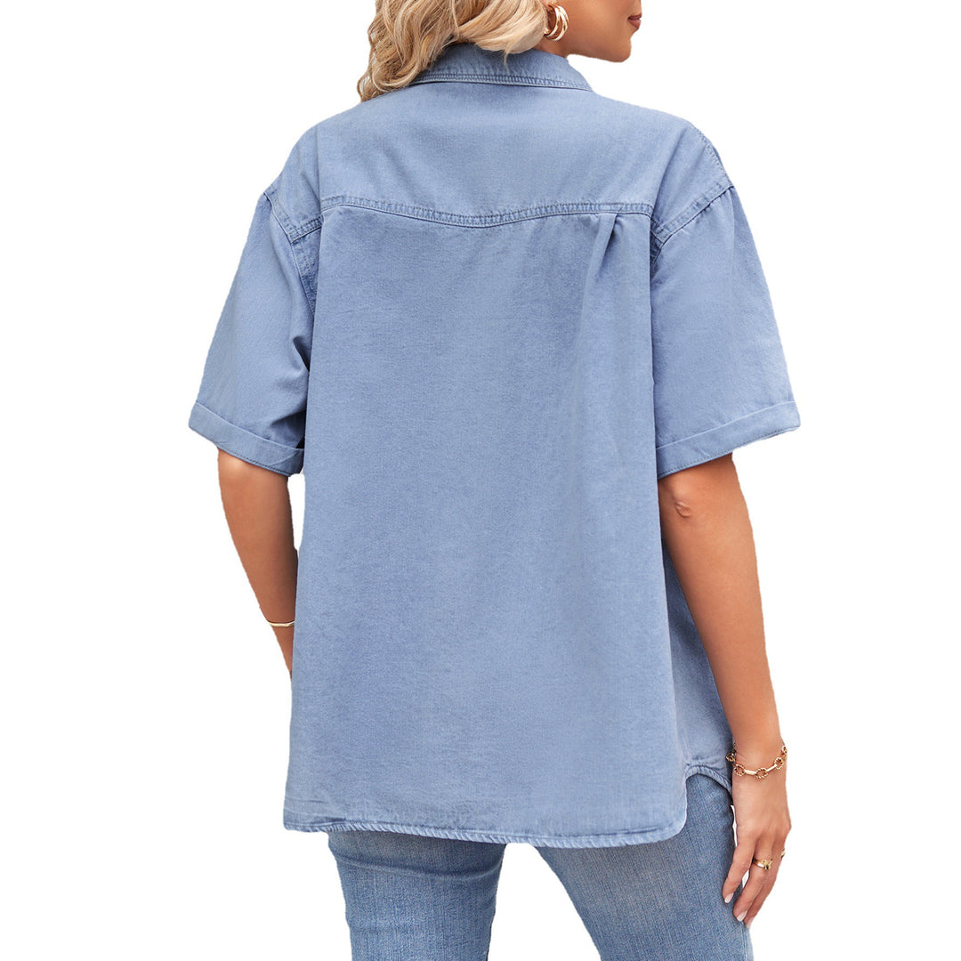 Casual denim jacket for women with practical pockets Lune London