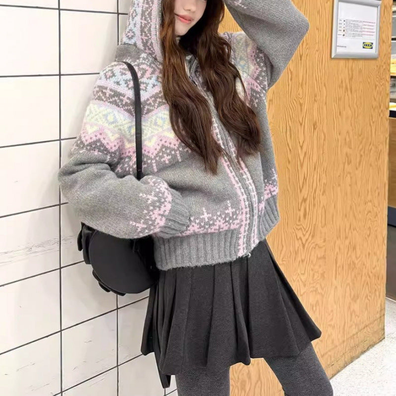 Cardigan féminin avec motif nordique et décolleté en V profond Chic & Stil