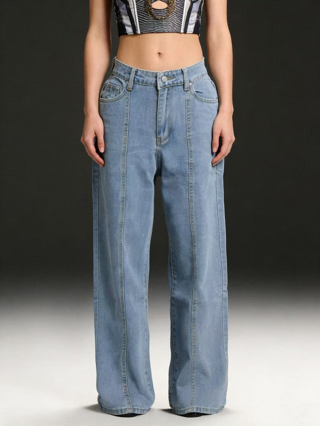 Women high-waisted wide jeans with sophisticated seam details Lune London