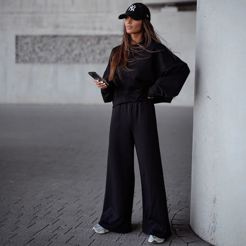 Women Oversized Comfortable Loungewear Set with Loose Fit and Oversized Collar Lune London
