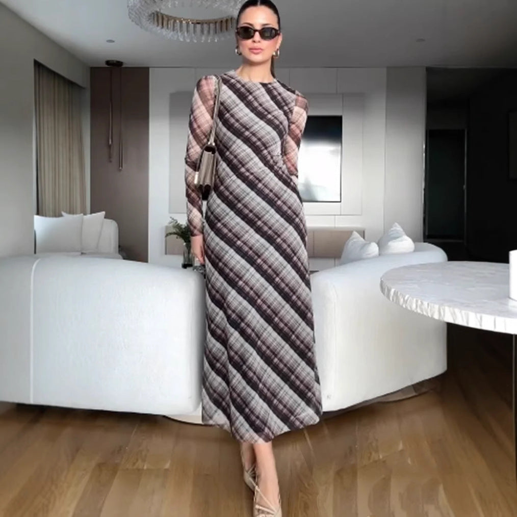 Maxi dress for women with a modern check pattern and an elegant cut Lune London