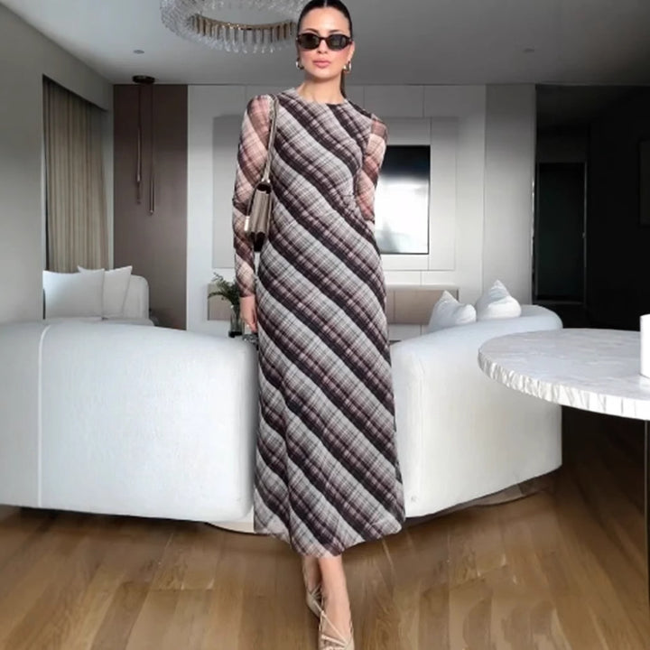 Maxi dress for women with a modern check pattern and an elegant cut Lune London