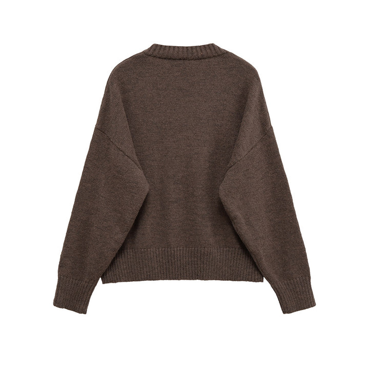 Comfortable knitted sweater for women with V-neck and generous fit Lune London