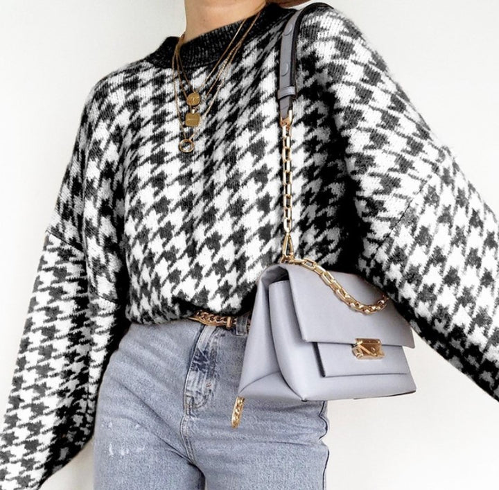 Women's chunky knit sweater with a modern houndstooth pattern and a relaxed fit Lune London