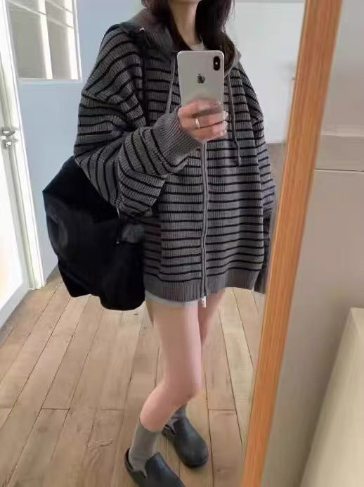 Cardigan oversized pour femmes avec zip et capuche Chic & Stil