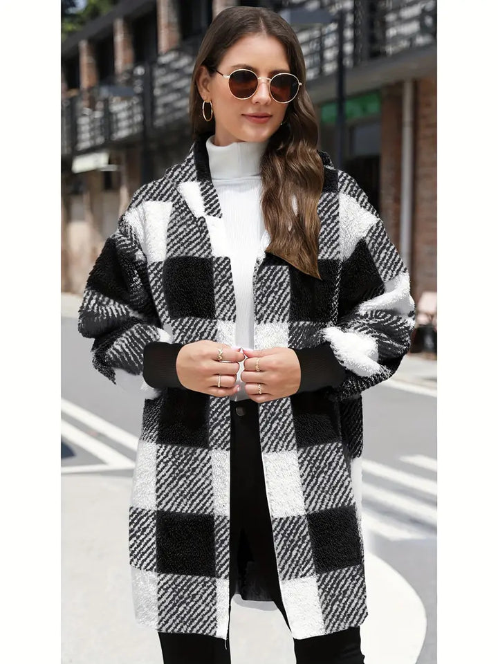Ladies Cozy Wool Blazer with Plaid Pattern Lune London