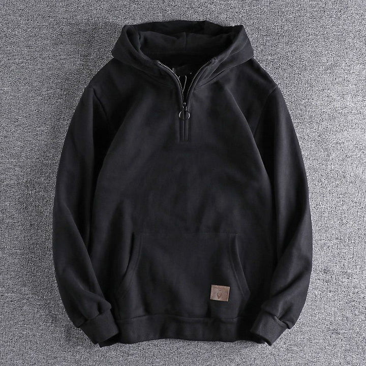Men's hoodie with short zipper and practical kangaroo pocket Lune London