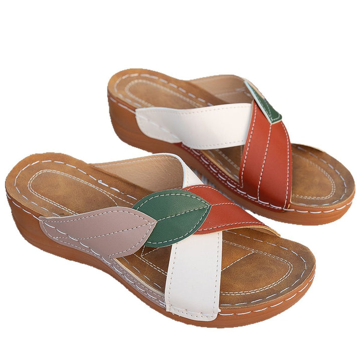 Comfortable strap sandals for women with trendy leaf details Chic and Style