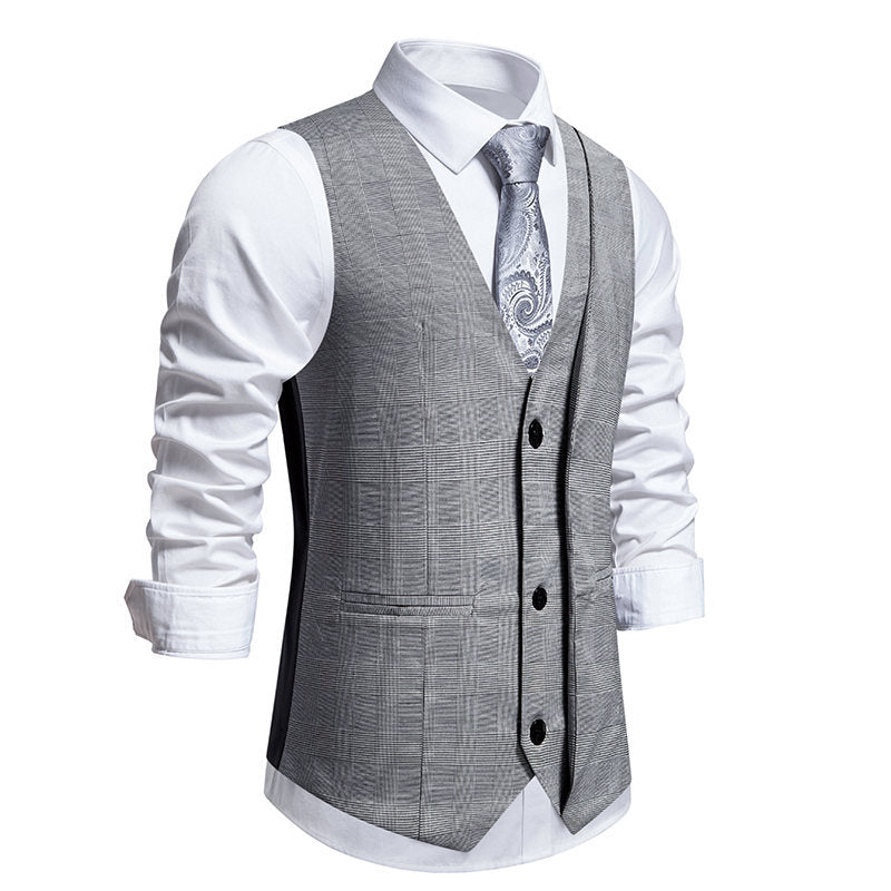 Elegant suit vest for men with a classic herringbone pattern and practical pockets Lune London