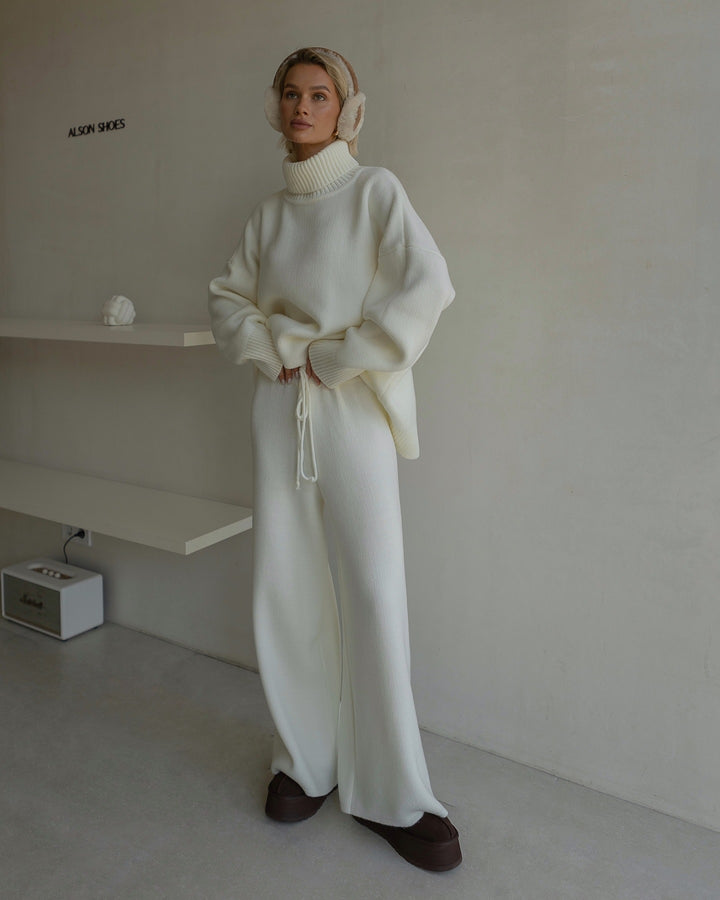 Oversized comfortable sweater for women with high collar Lune London