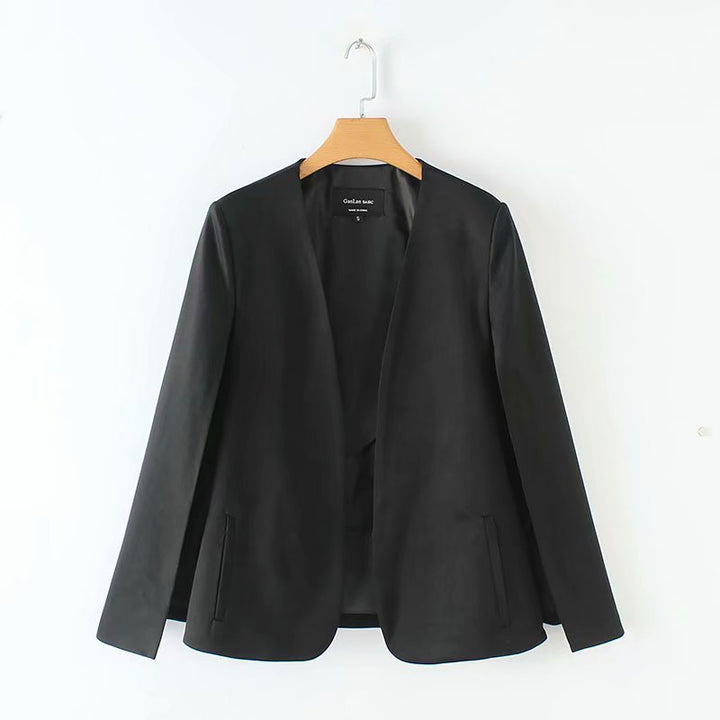 Women's elegant slim fit blazer with practical pockets Lune London