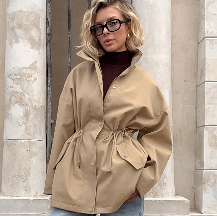 Trendy oversized jacket for women with practical waist Lune London