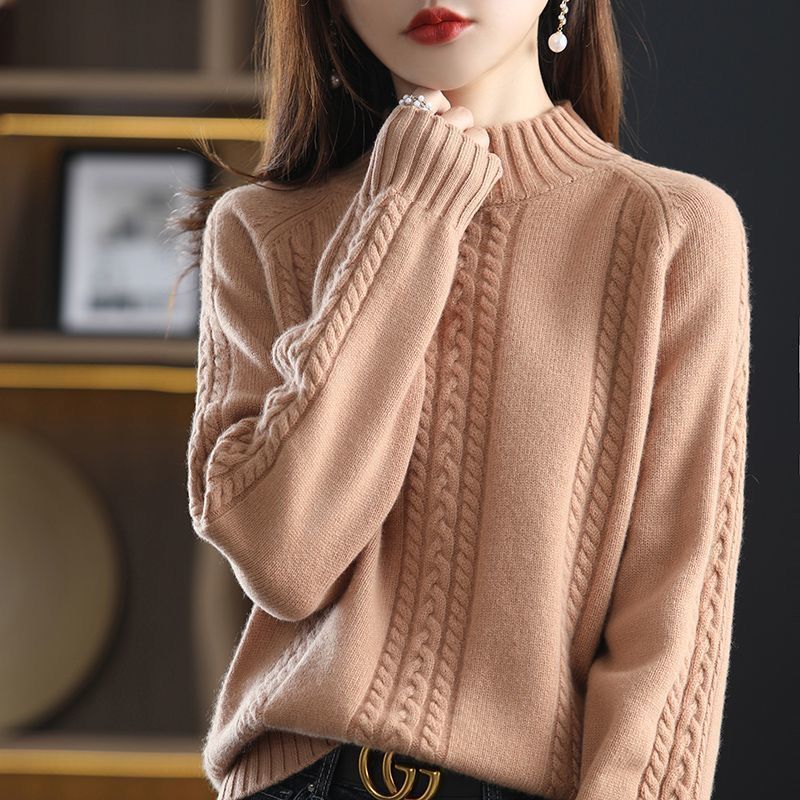 Pull en tricot confortable pour femmes avec col montant et motif en câble Chic & Stil