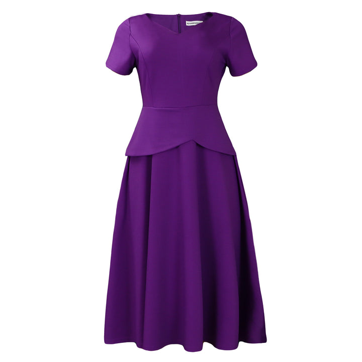 Ladies Elegant Maxi Dress with fitted top and flowy skirt Lune London