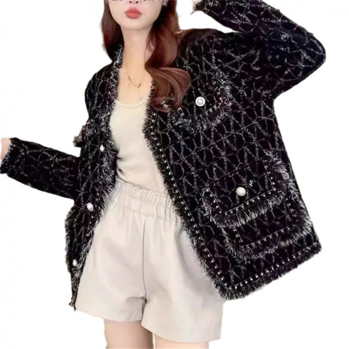 Cardigan Fluffy pour Femmes avec Détails Bouton Élégants et Ourlet Décoratif Chic & Stil