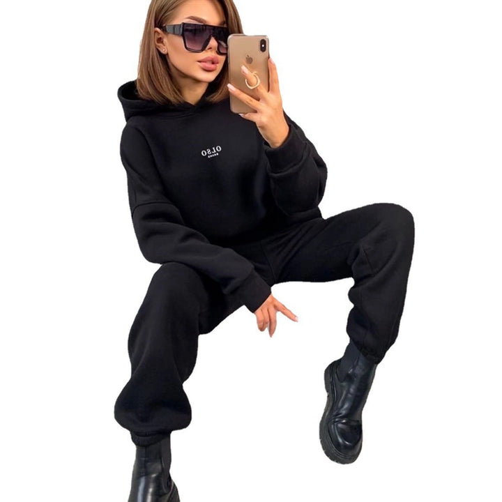 Casual look for women in hoodie and joggers Lune London