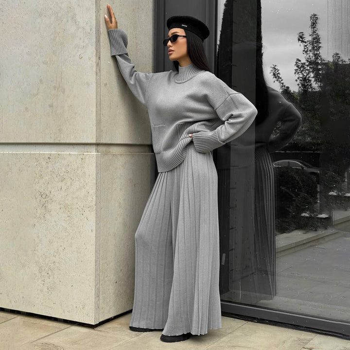 Knitted sweater for women with chic and stylish maxi pleated pants